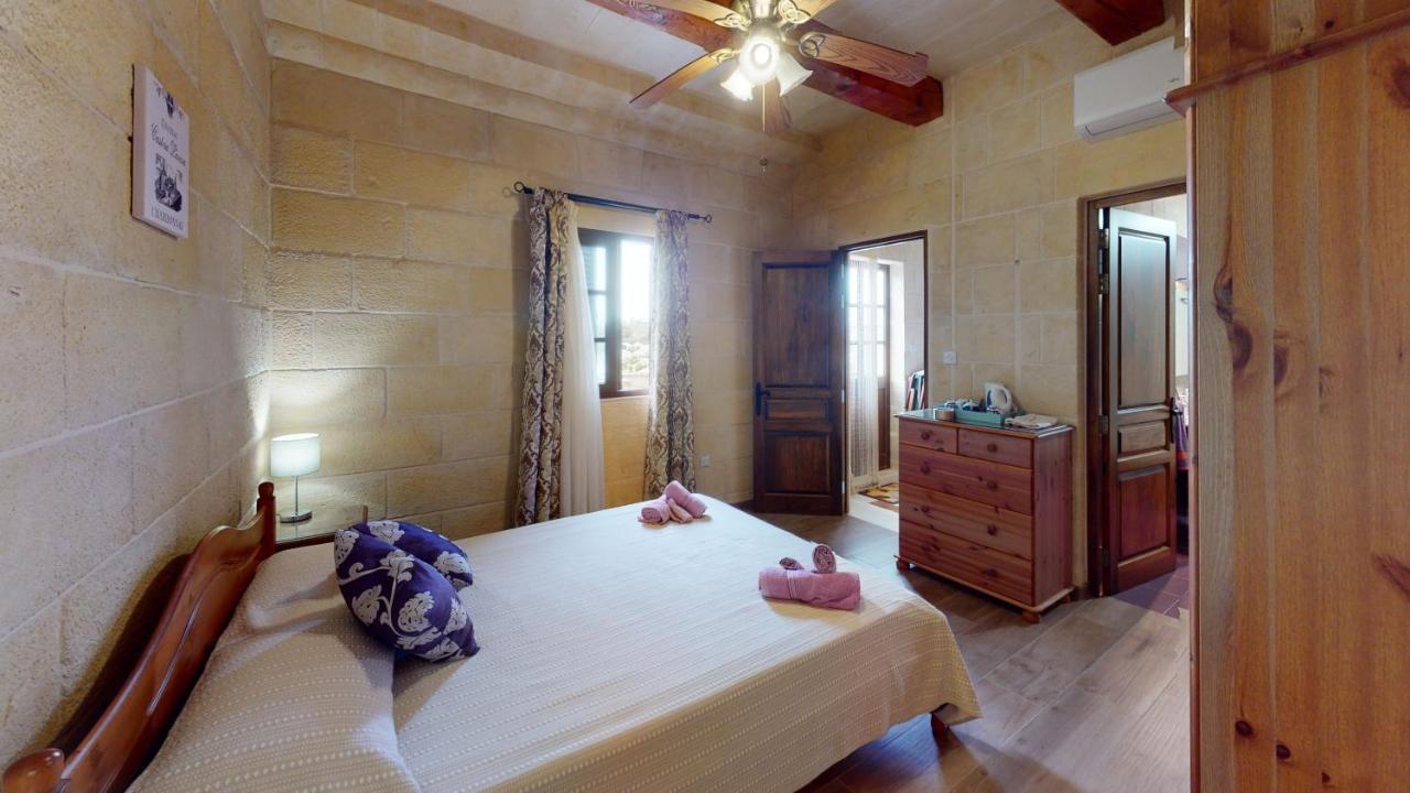 Qala Bed&Breakfast With Swimming Pool - Il-Wenniessa Екстер'єр фото